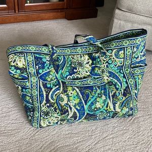Xtra Large Vera Bradley Tote